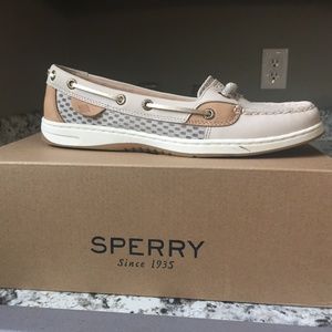 Sperry Solefish size 9 BRAND NEW NEVER WORN!